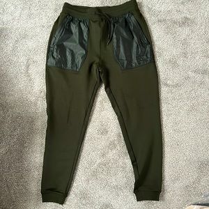 Men’s Dark Green Under Armour Fitted Joggers - Size Large - Never Worn